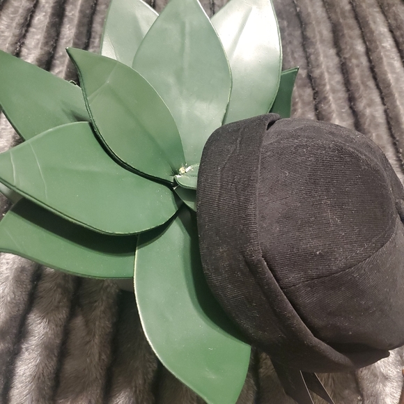 Rimless hat - Picture 2 of 2